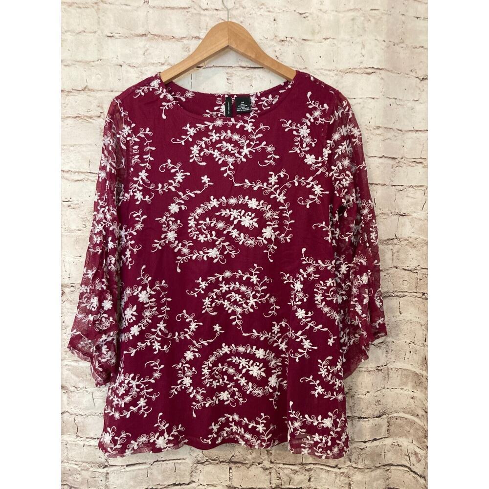 New Directions Top Women Medium Pink Mesh Floral Embroidered Bell Sleeve Stretch